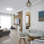 דירה La Loma 77-20 *