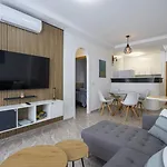 La Loma 77-20 Апартаменты *